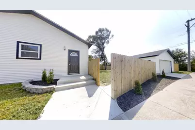 1333 W 21st Avenue, Gary, IN 46407 - Photo 2