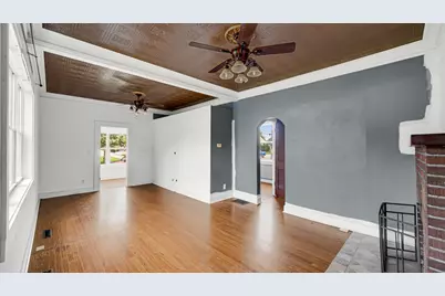 709 E Clark Street, Crown Point, IN 46307 - Photo 4