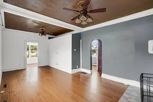 709 E Clark St, Crown Point, IN 46307 - Photo 4