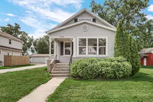 709 E Clark St, Crown Point, IN 46307 - Photo 1