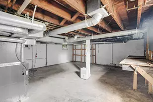 709 E Clark St, Crown Point, IN 46307 - Photo 16