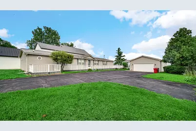 6877 S State Road 10, Knox, IN 46534 - Photo 10