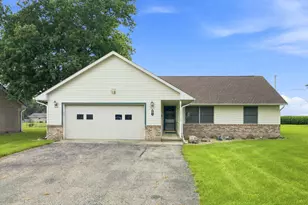 213 S Park Dr, Monticello, IN 47960 - Photo 2