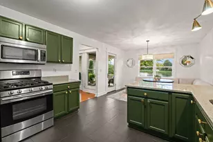 10723 Heather Dr, Crown Point, IN 46307 - Photo 16