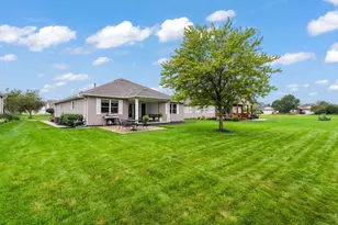 10723 Heather Dr, Crown Point, IN 46307 - Photo 32