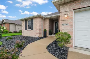 10723 Heather Dr, Crown Point, IN 46307 - Photo 2