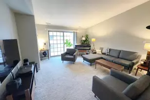 9835 Wildwood Cir, Munster, IN 46321 - Photo 2