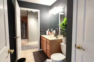 9835 Wildwood Cir, Munster, IN 46321 - Photo 10