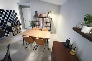 9835 Wildwood Cir, Munster, IN 46321 - Photo 4