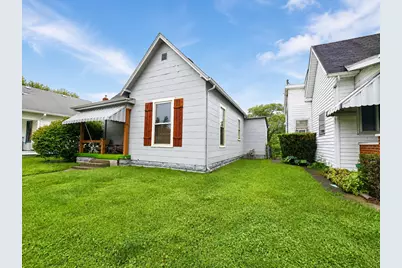 311 Howard Street, Shelbyville, IN 46176 - Photo 2