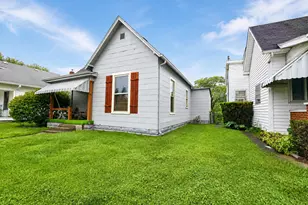 311 Howard St, Shelbyville, IN 46176 - Photo 2