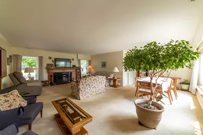 676 E Oak Hill, Chesterton, IN 46304 - Photo 8