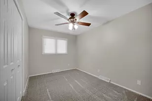 8569 Mathews St, Crown Point, IN 46307 - Photo 16