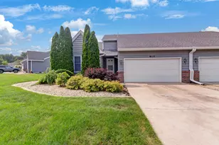 810 Pheasant Dr, Crown Point, IN 46307 - Photo 1