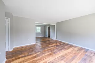 703 Dearborn Rd, Valparaiso, IN 46385 - Photo 10