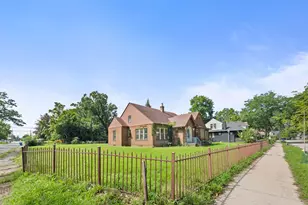 329 Hobart St, Michigan City, IN 46360 - Photo 2