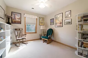 803 Olde Towne Square, Chesterton, IN 46304 - Photo 10
