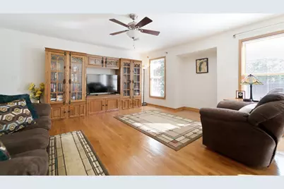803 Olde Towne Square, Chesterton, IN 46304 - Photo 4
