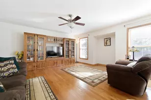803 Olde Towne Square, Chesterton, IN 46304 - Photo 4