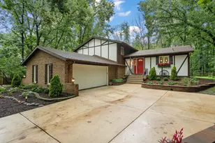 4834 W 84th Ct, Crown Point, IN 46307 - Photo 2