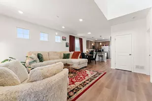 11701 Kentucky St, Crown Point, IN 46307 - Photo 4