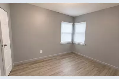 4381 Richard Gordon Hatcher Boulevard, Gary, IN 46408 - Photo 8