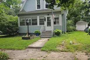 112 Woodward St, La Porte, IN 46350 - Photo 2