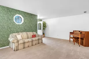 429 11th Circle SE, Demotte, IN 46310 - Photo 6