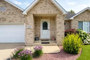429 11th Circle SE, Demotte, IN 46310 - Photo 2
