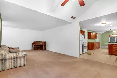 429 11th Circle SE, Demotte, IN 46310 - Photo 8
