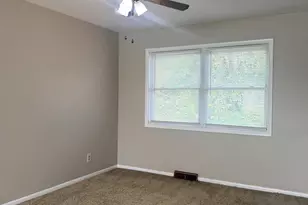 611 Pierce Ave, Dyer, IN 46311 - Photo 10