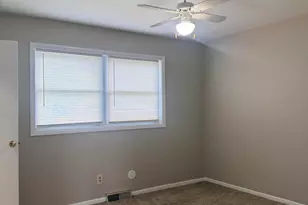 611 Pierce Ave, Dyer, IN 46311 - Photo 14