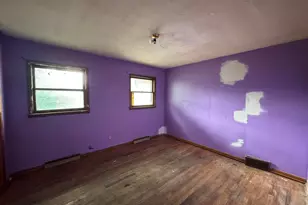 6657 Old Porter Rd, Portage, IN 46368 - Photo 10