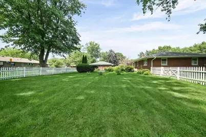 3605 Sunset Drive, Valparaiso, IN 46383 - Photo 26