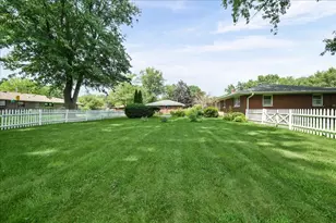 3605 Sunset Dr, Valparaiso, IN 46383 - Photo 26