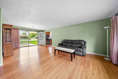 3605 Sunset Drive, Valparaiso, IN 46383 - Photo 4