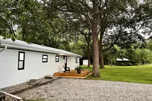 13054 W 300 N, Medaryville, IN 47957 - Photo 6