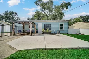 2919 Drexel Dr, Hobart, IN 46342 - Photo 12