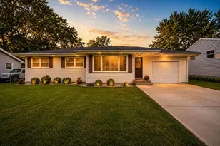 520 Park Ave, Chesterton, IN 46304 - Photo 1