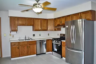 247 Barbara Jean Dr, Schererville, IN 46375 - Photo 6