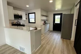229 E Beam St, Westchester Township, IN 46304 - Photo 10