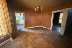 415 Cleveland, Michigan City, IN 46360 - Photo 6