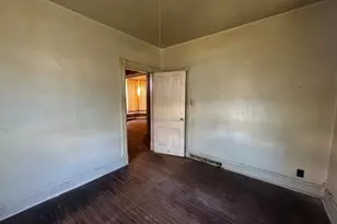415 Cleveland, Michigan City, IN 46360 - Photo 18