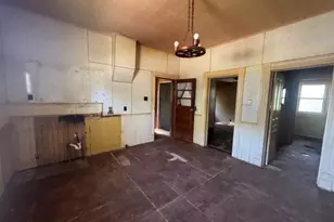 415 Cleveland, Michigan City, IN 46360 - Photo 8