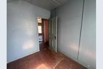 415 Cleveland, Michigan City, IN 46360 - Photo 12