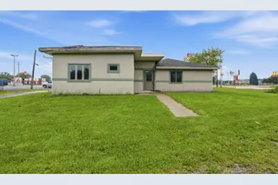 4728 W 61st Avenue, Hobart, IN 46342 - Photo 6