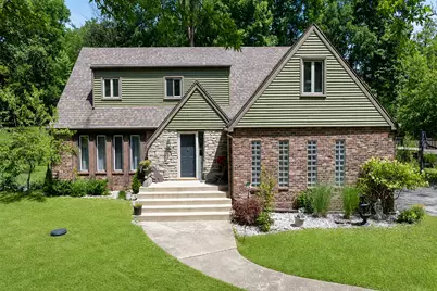 806 W 126th Court, Crown Point, IN 46307 - Photo 2
