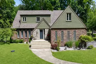 806 W 126th Ct, Crown Point, IN 46307 - Photo 2
