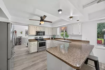806 W 126th Court, Crown Point, IN 46307 - Photo 8