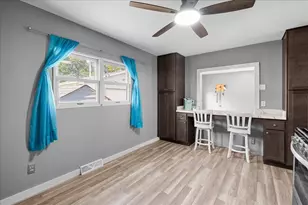 770 Mohawk Dr, Lowell, IN 46356 - Photo 8